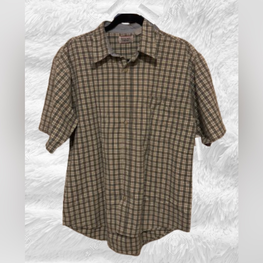 Men’s Bugle Boy short sleeve, button plaid shirt, yellow, blue and white, size L